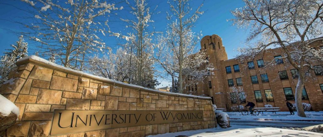 UW-snow-3-23-22-1536x864
