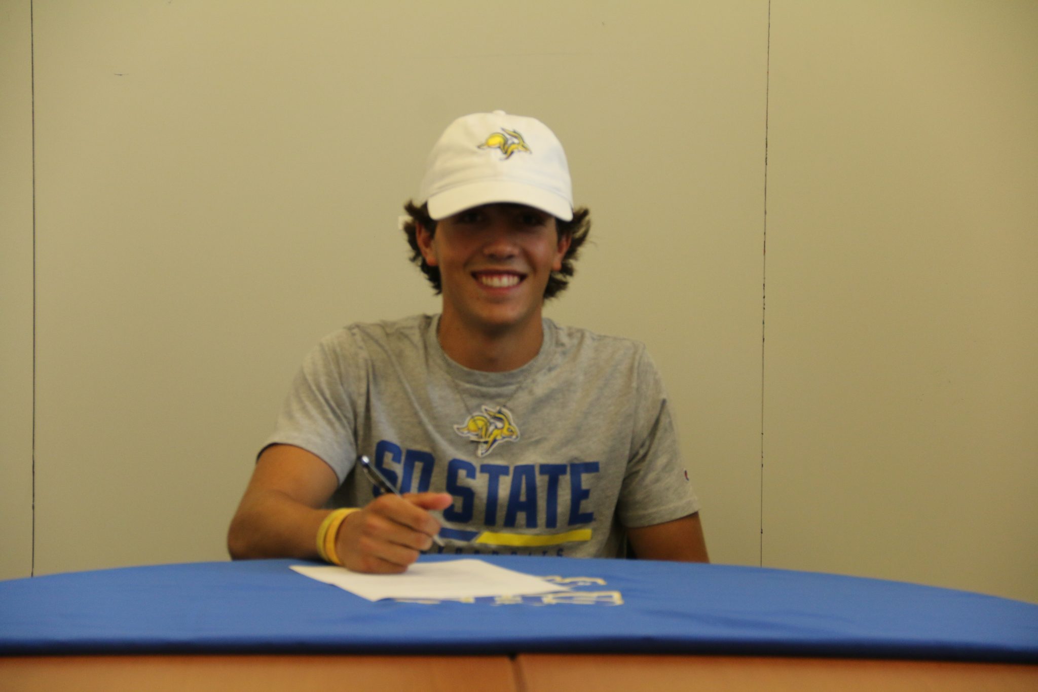 Ryan Karajanis To Pole Vault At South Dakota State Univ.