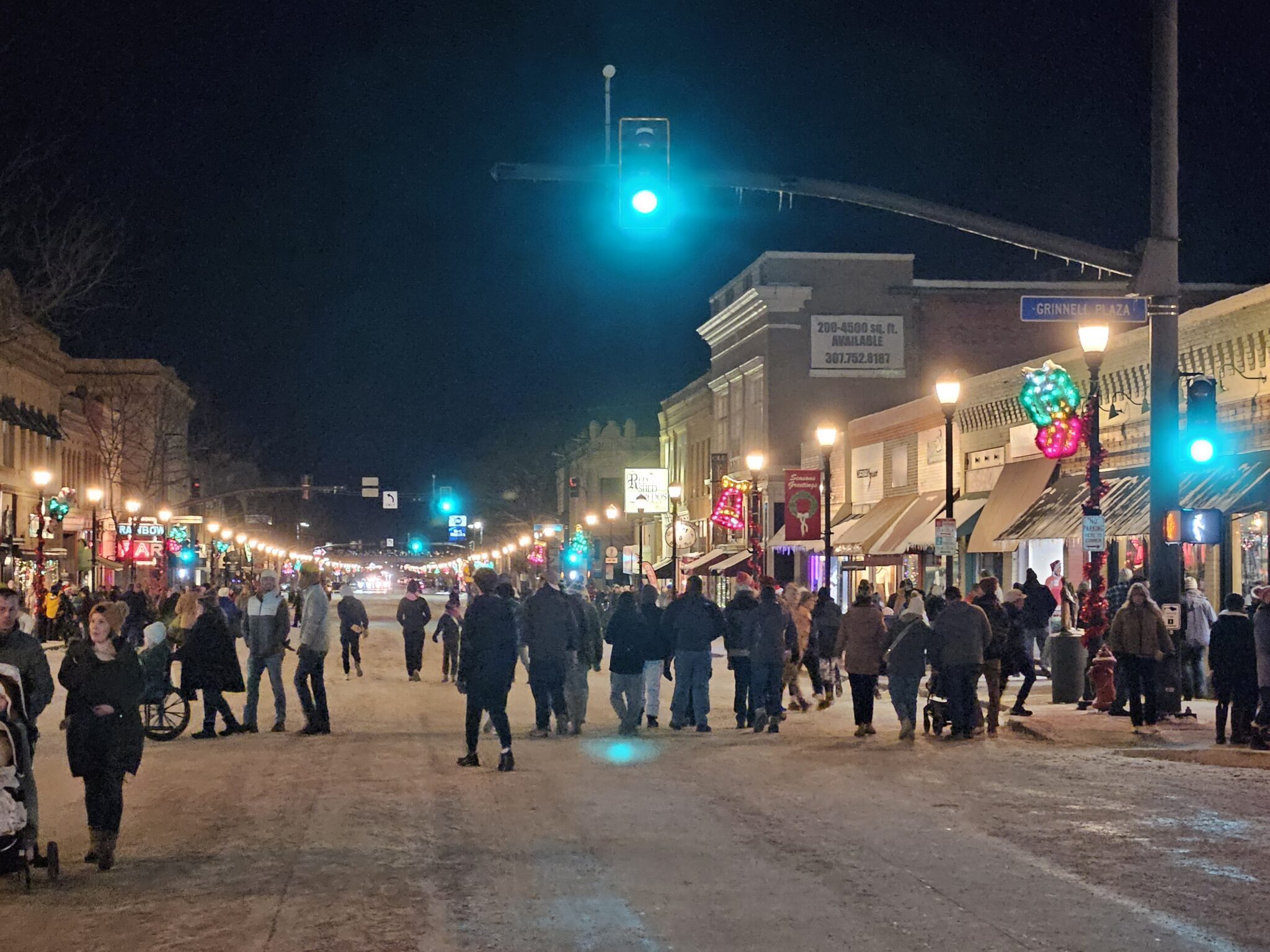 Sheridan Christmas Stroll A Relief For Downtown Businesses