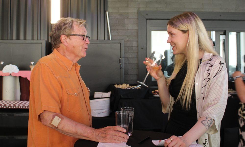 Swedish Artist Farewell Draws Large Crowd